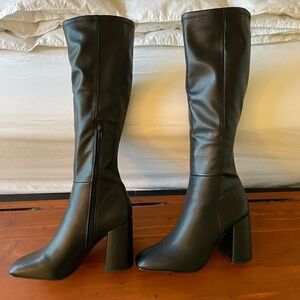 Madden Girl Winslow Boot size 8M